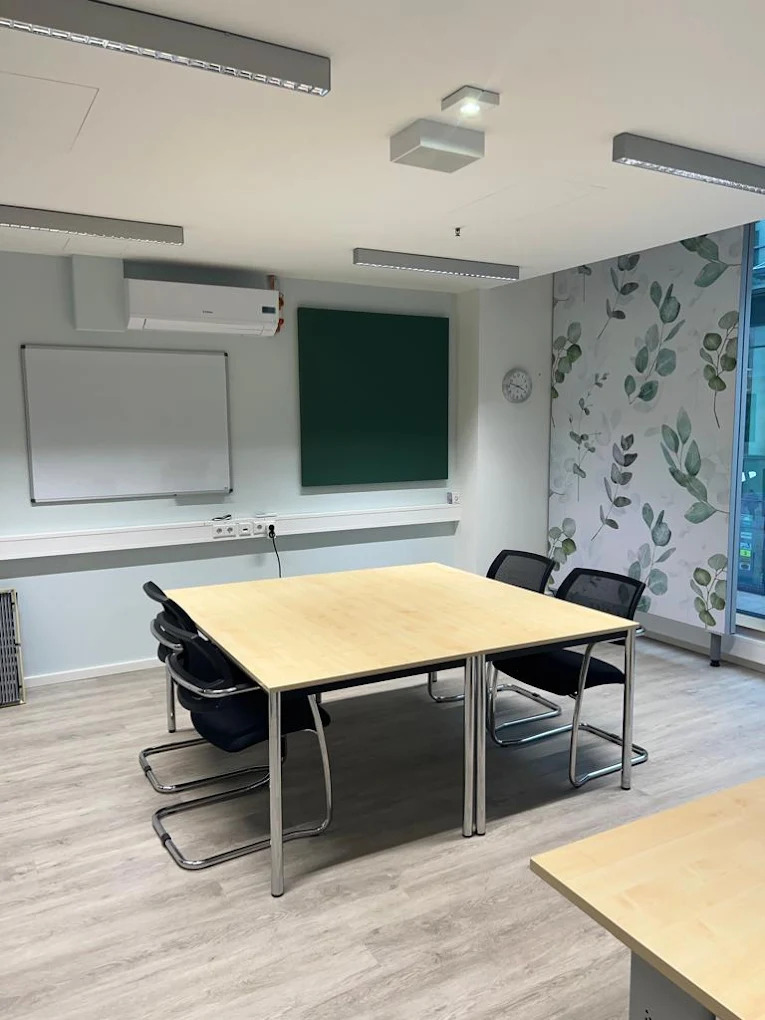 Seminarraum für MPU Vorbereitung in Dresden von der MPV GmbH.